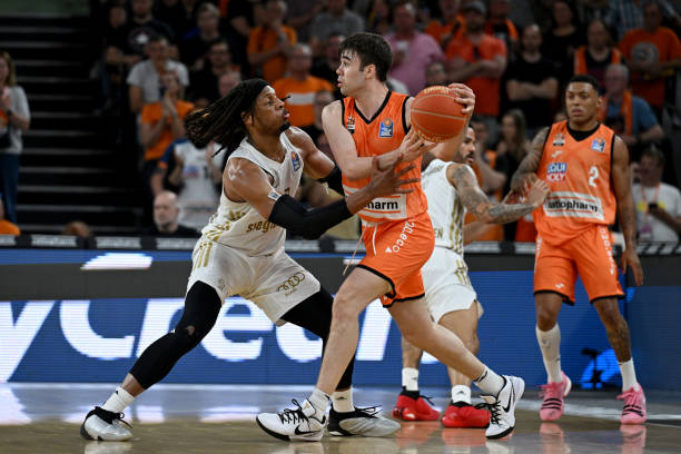 这里汇聚了 这里汇聚了