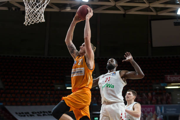 柏林的成功 柏林的成功