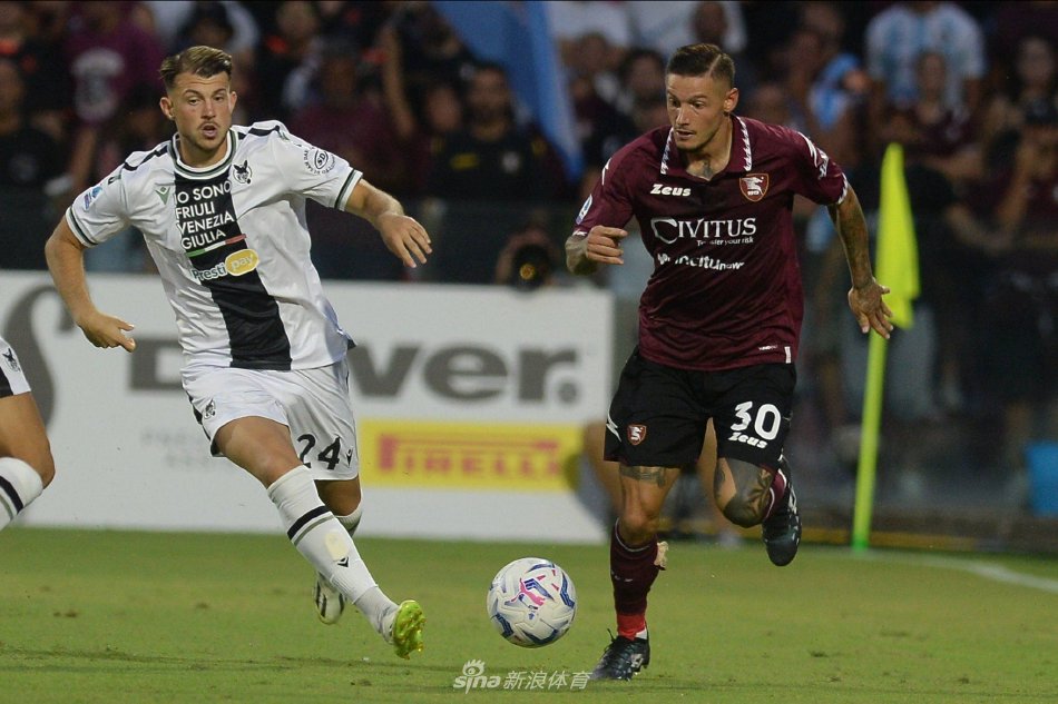 而是展现出 而是展现出