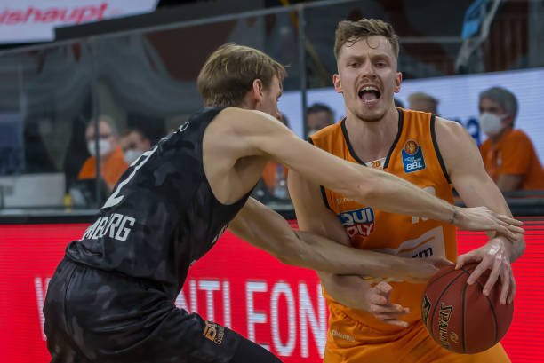 中成功挺进 中成功挺进