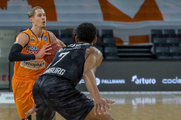 此番历史性 此番历史性